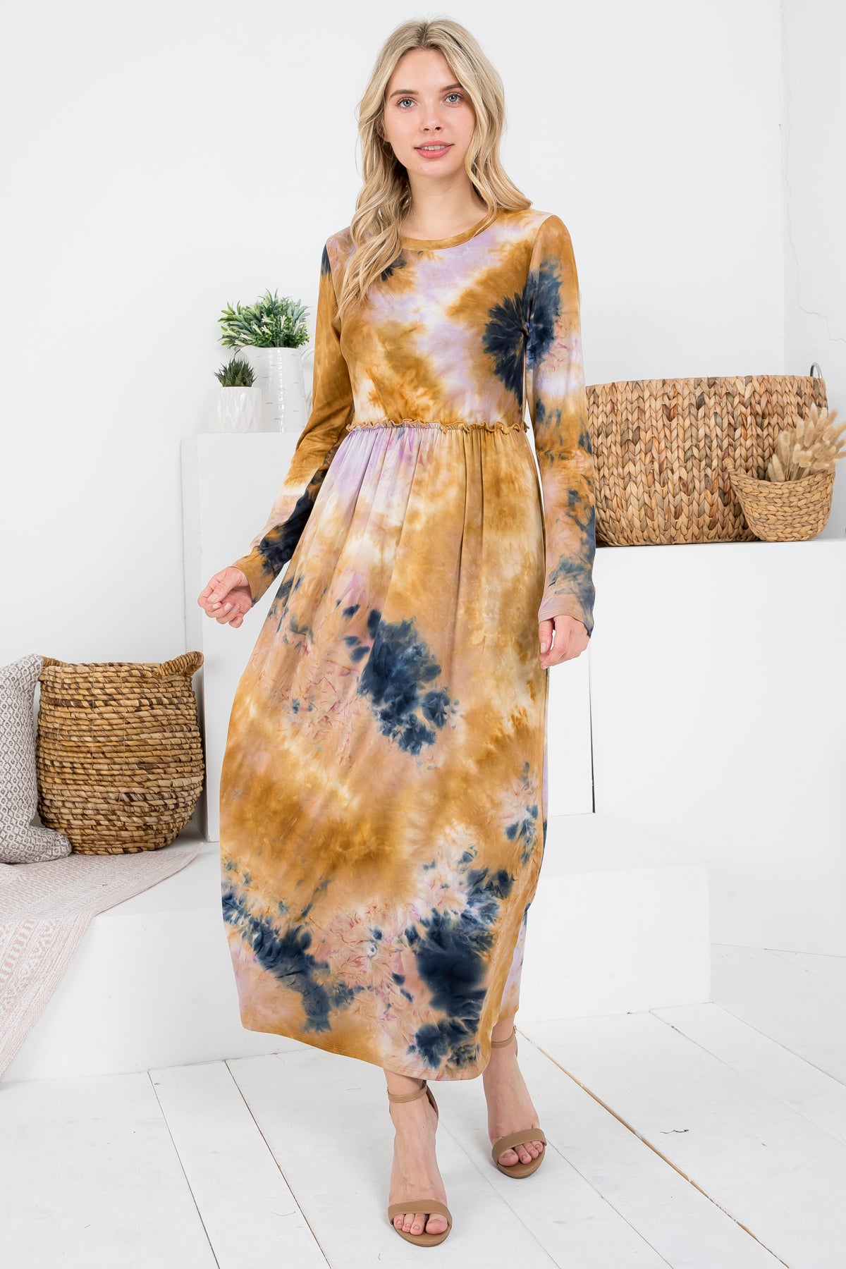 Pull Merrow Elastic Waist Long Sleeve Tie Dye Maxi Dress