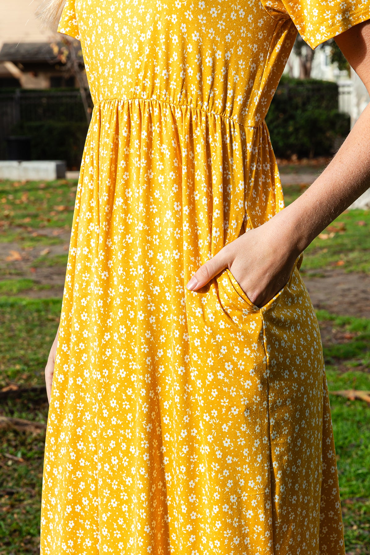 Short Sleeve Ditsy Floral Elastic Waist Maxi Dress