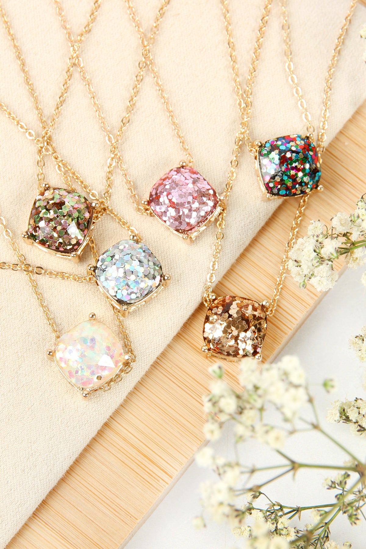 Cushion Cut Glitterred Necklace