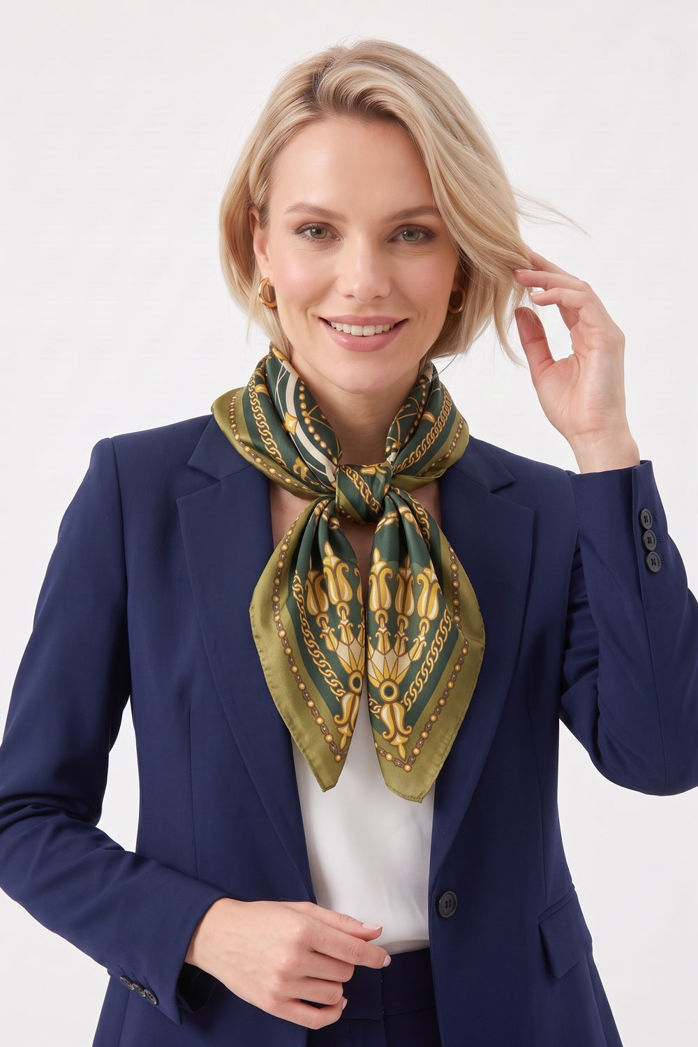 Classic Gold Chain Compass Print Bandana