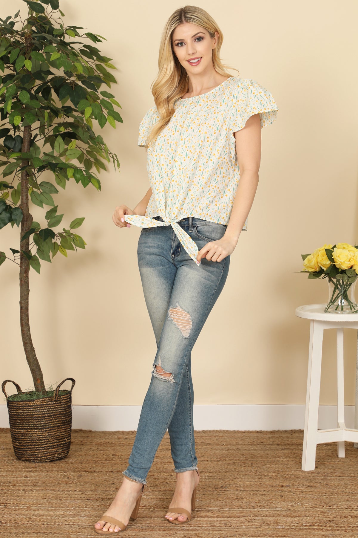 Puff Sleeve Twist Tie Hem Floral Top