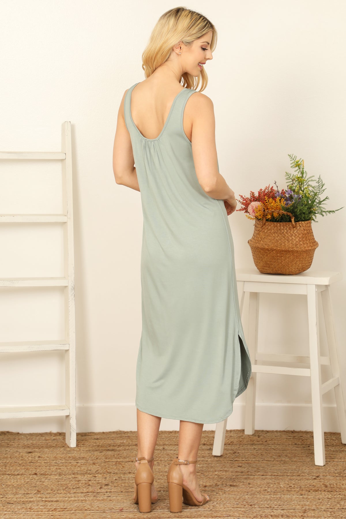 Sleeveless Curve Hem Maxi Dress