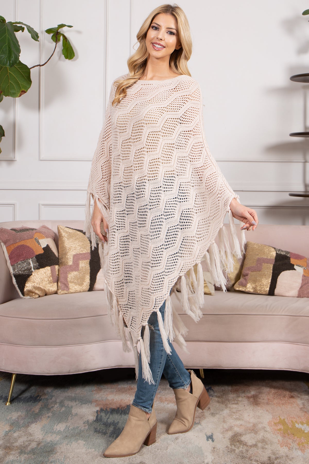 Knitted Net Wave Pattern Fringe Tassel Poncho