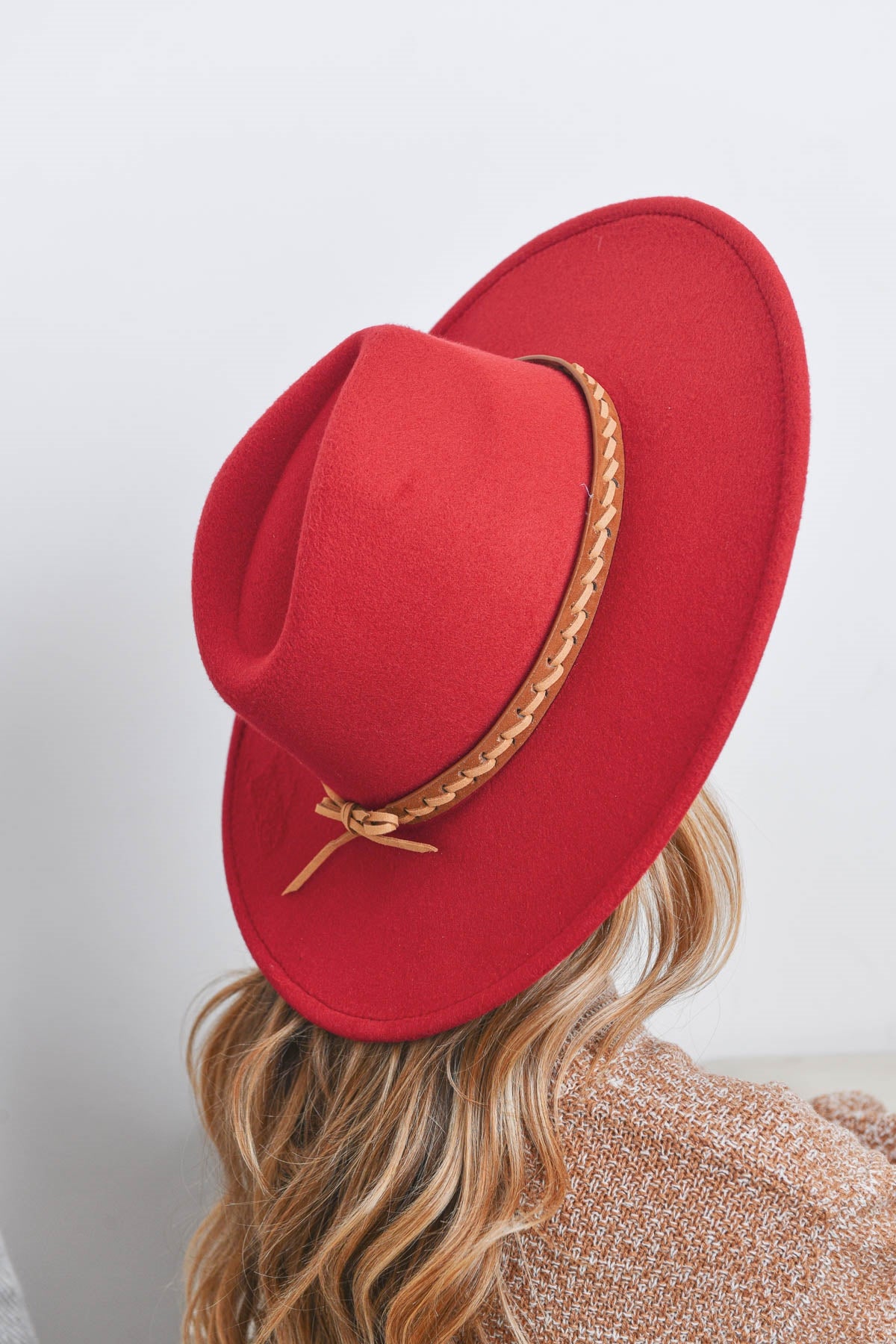 Fashion Brim Hat With Breaded Leather Strap