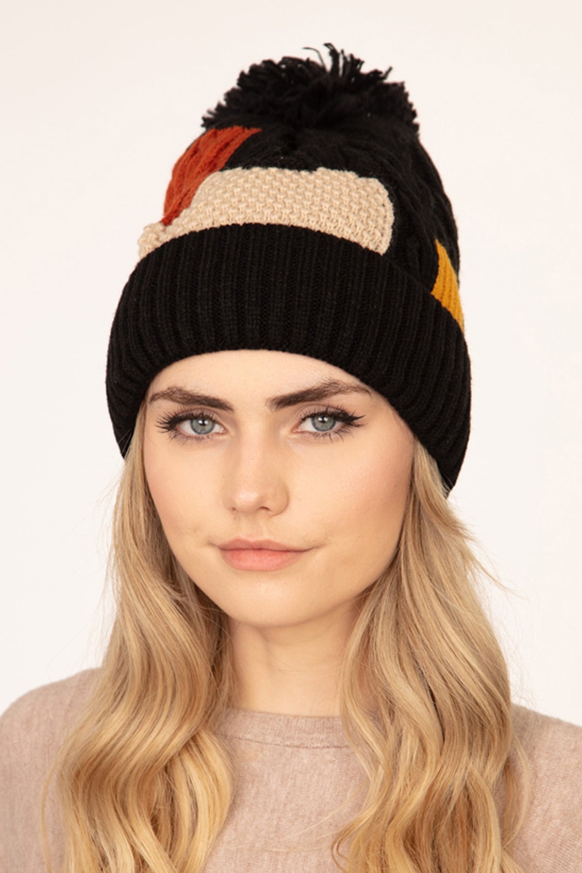 Patch Fleece Pompom Beanie Acrylic / 6PCS