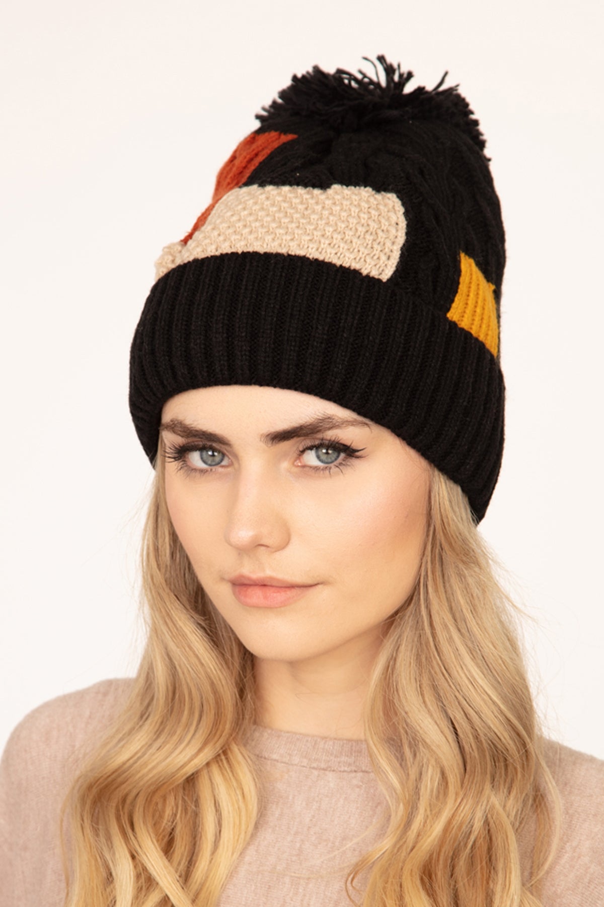 Patch Fleece Pompom Beanie Acrylic / 6PCS
