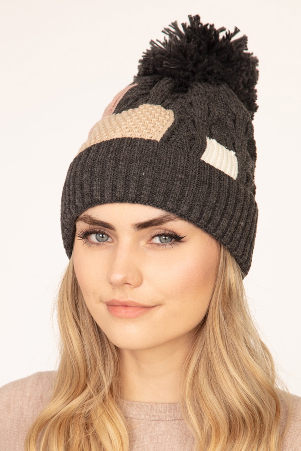 Patch Fleece Pompom Beanie Acrylic / 6PCS