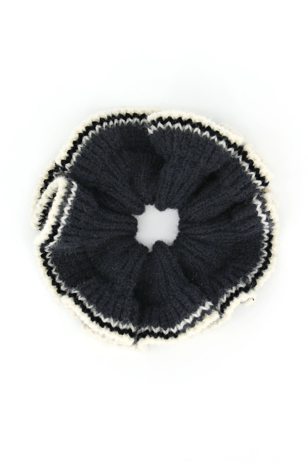 Contrast Edge Knit Ribbed Ruffle Scrunchie