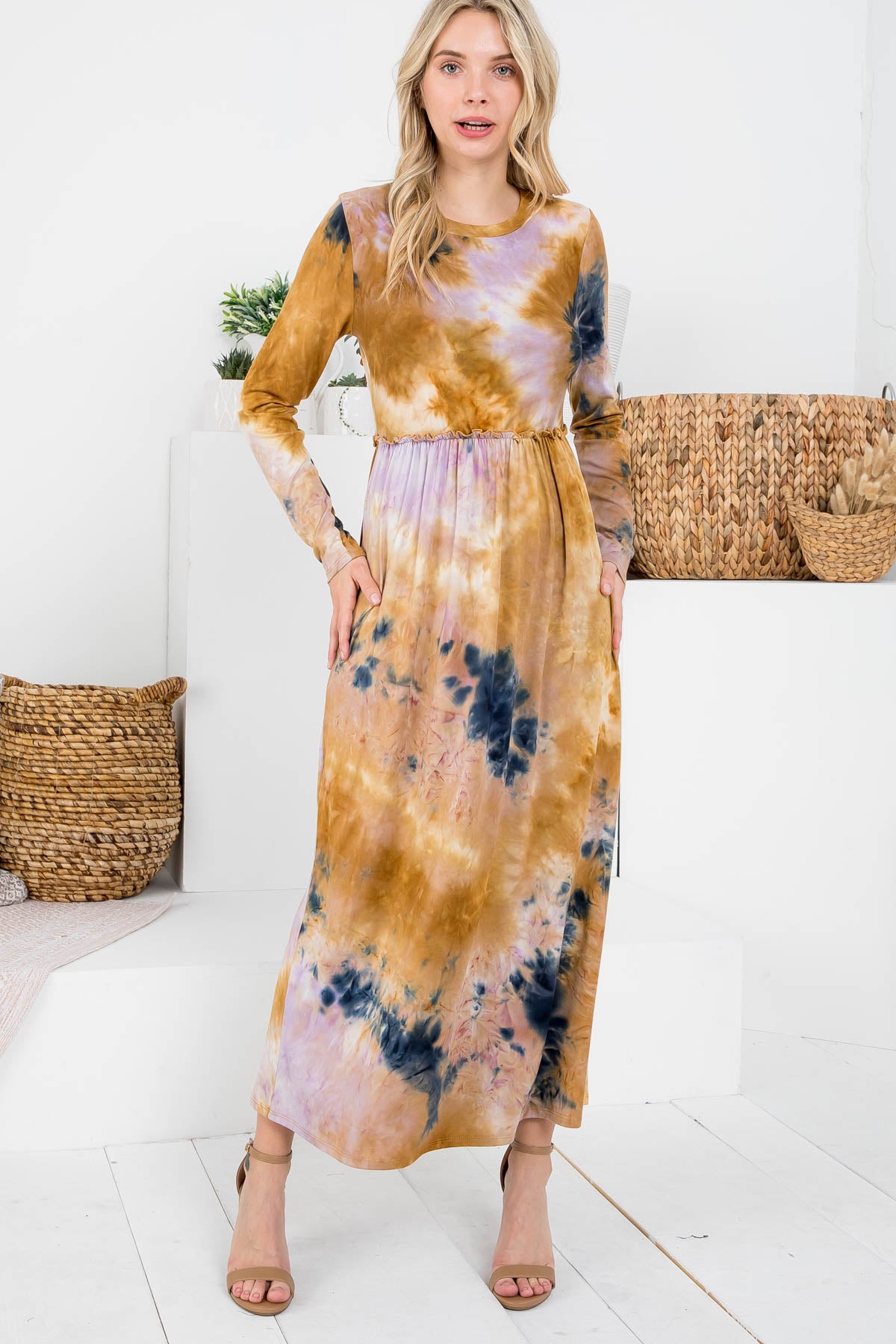 Pull Merrow Elastic Waist Long Sleeve Tie Dye Maxi Dress