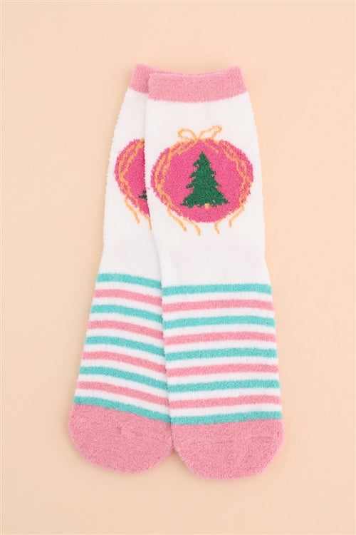 Fuzzy And Cozzy Christmas Socks Assorted 12 PCS Pack ( 4 Designs 3 Pairs each)
