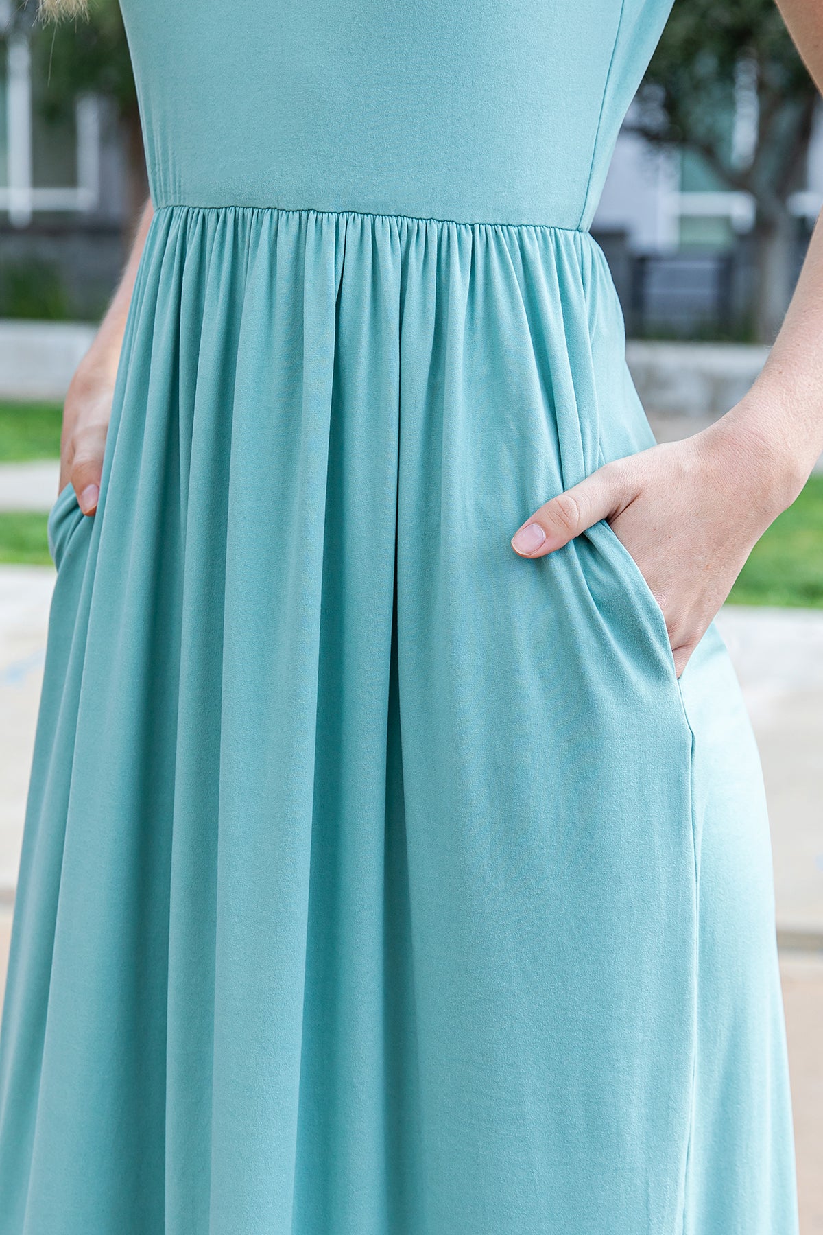 Sleeveless Crew Neck Maxi Dress with Empire Waist