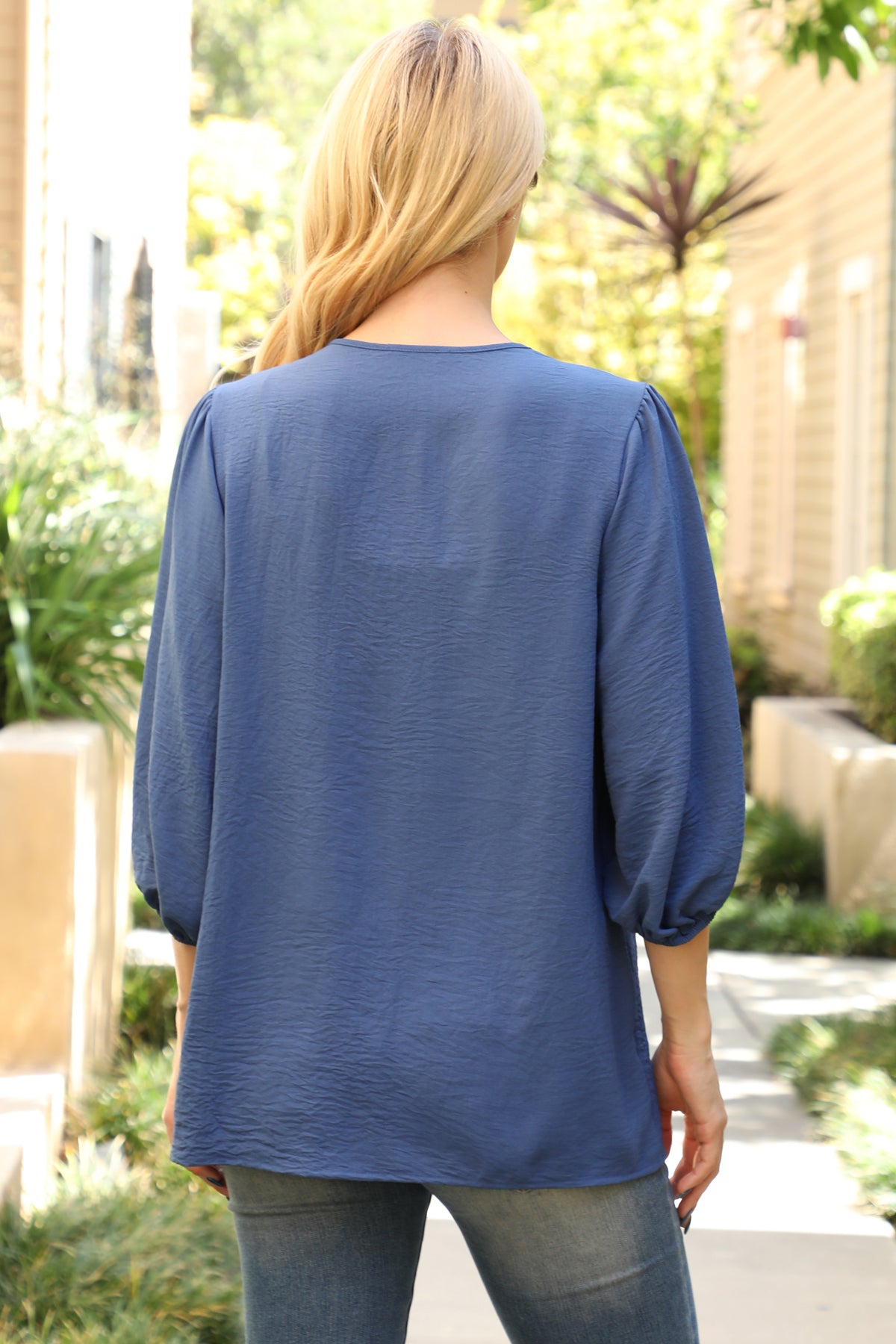 V-Neck Elastic Tunnel Sleeve Woven Top